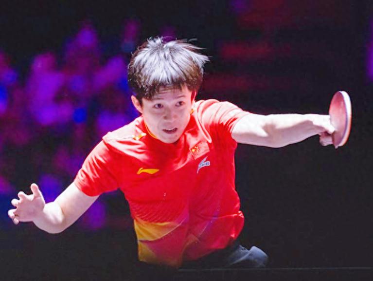 争议一触即,高准翼边路,铲球引关注,中国重庆时时彩网,足彩竞猜,重庆时时彩网,体彩竞猜